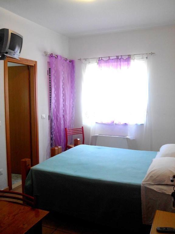 Hotel Celestina ヴィッラピアーナ 部屋 写真